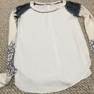 Free People White thermal size Medium NWOT